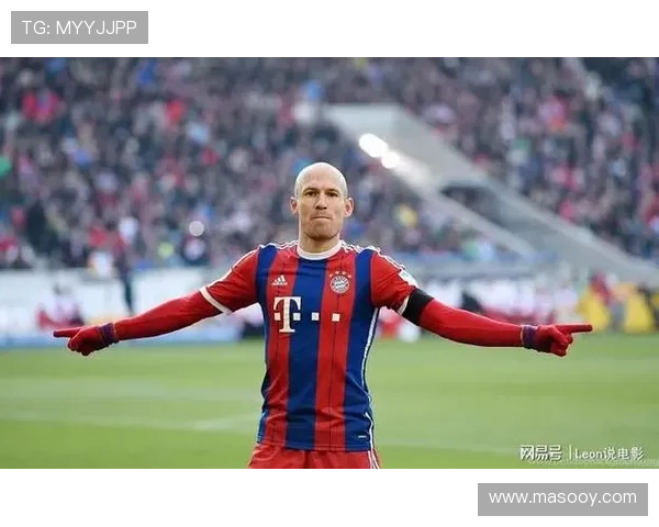 退役后国际足球明星的转型之路与人生新篇章探讨